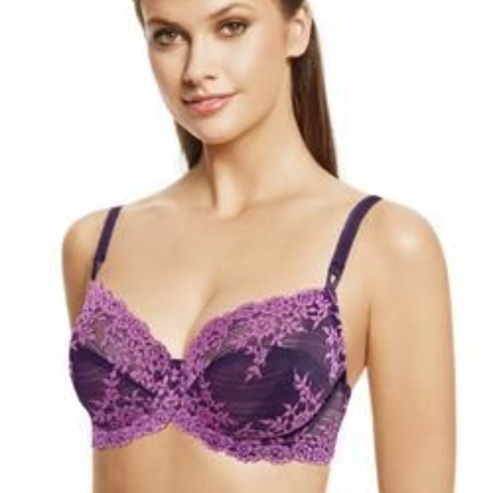 NWT Wacoal Embrace Lace Underwire Bra